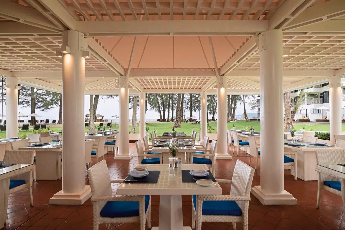 Dusit Thani Laguna Phuket Terrasse