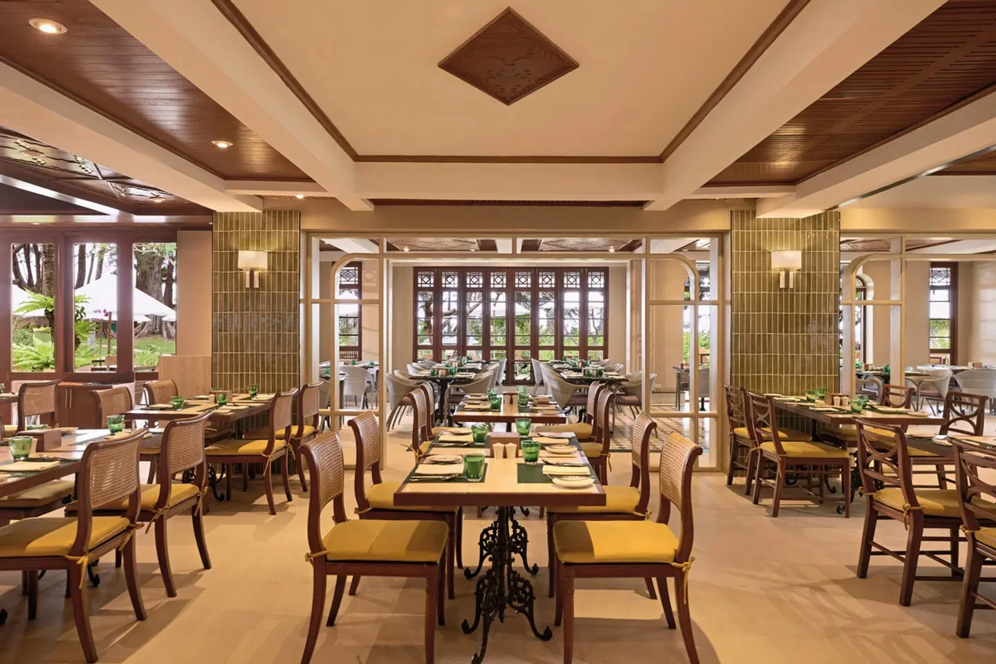 Dusit Thani Laguna Phuket Restaurant