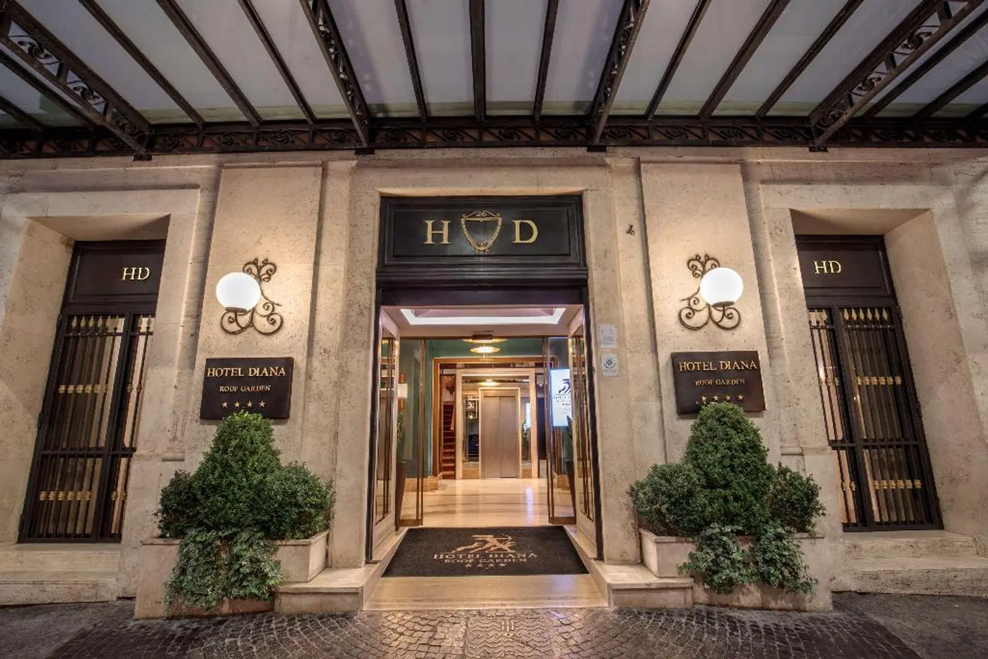 Diana Roof Garden EXTERIOR