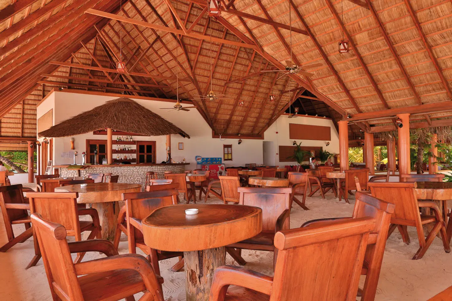 Fihalhohi Maldives Bar