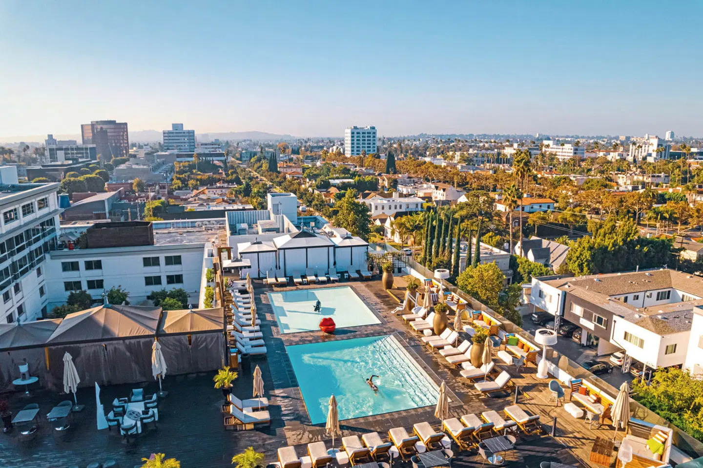 SLS Beverly Hills OUTDOOR_POOL