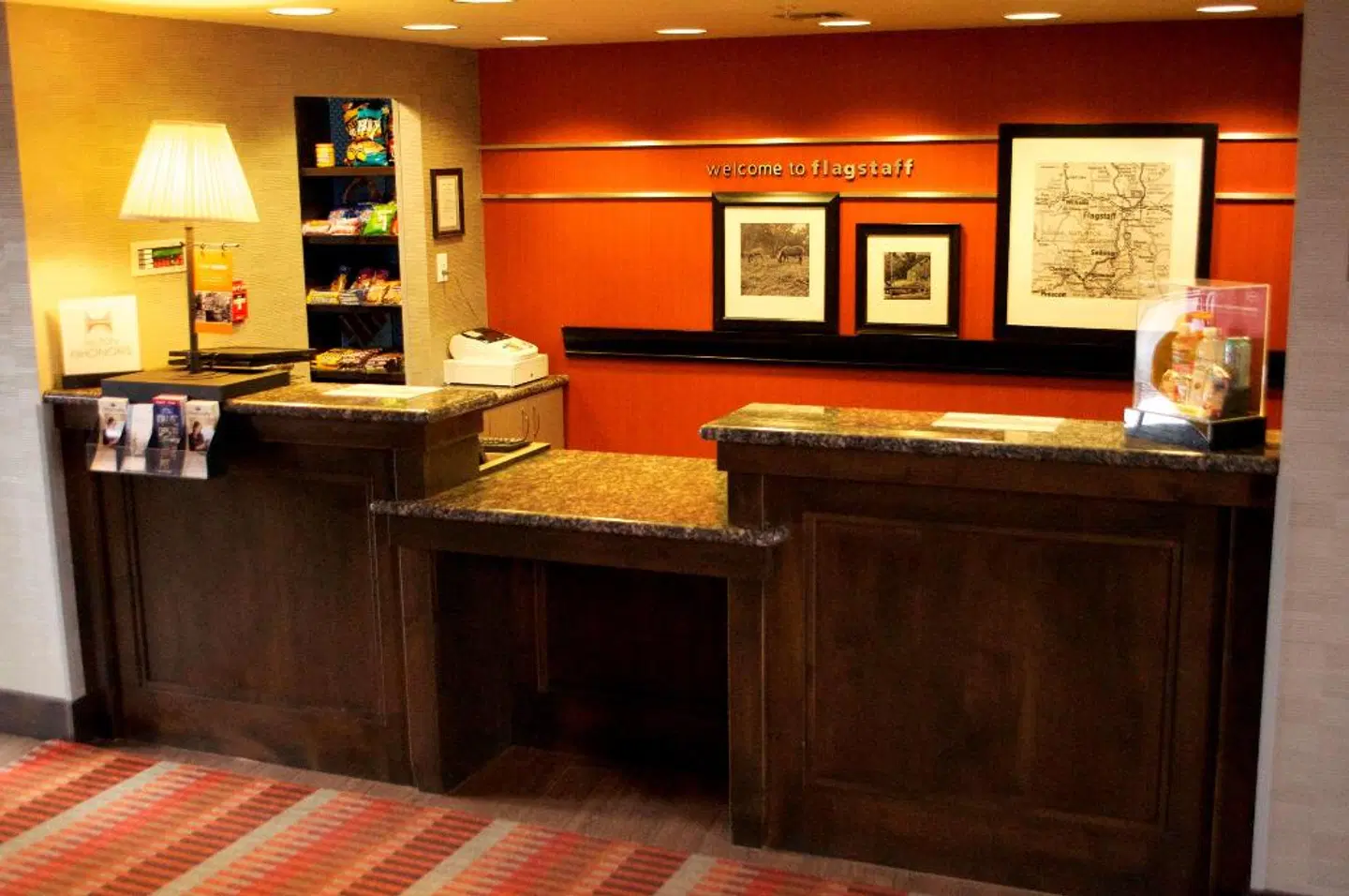 Hampton Inn & Suites Flagstaff LOUNGE_LOBBY