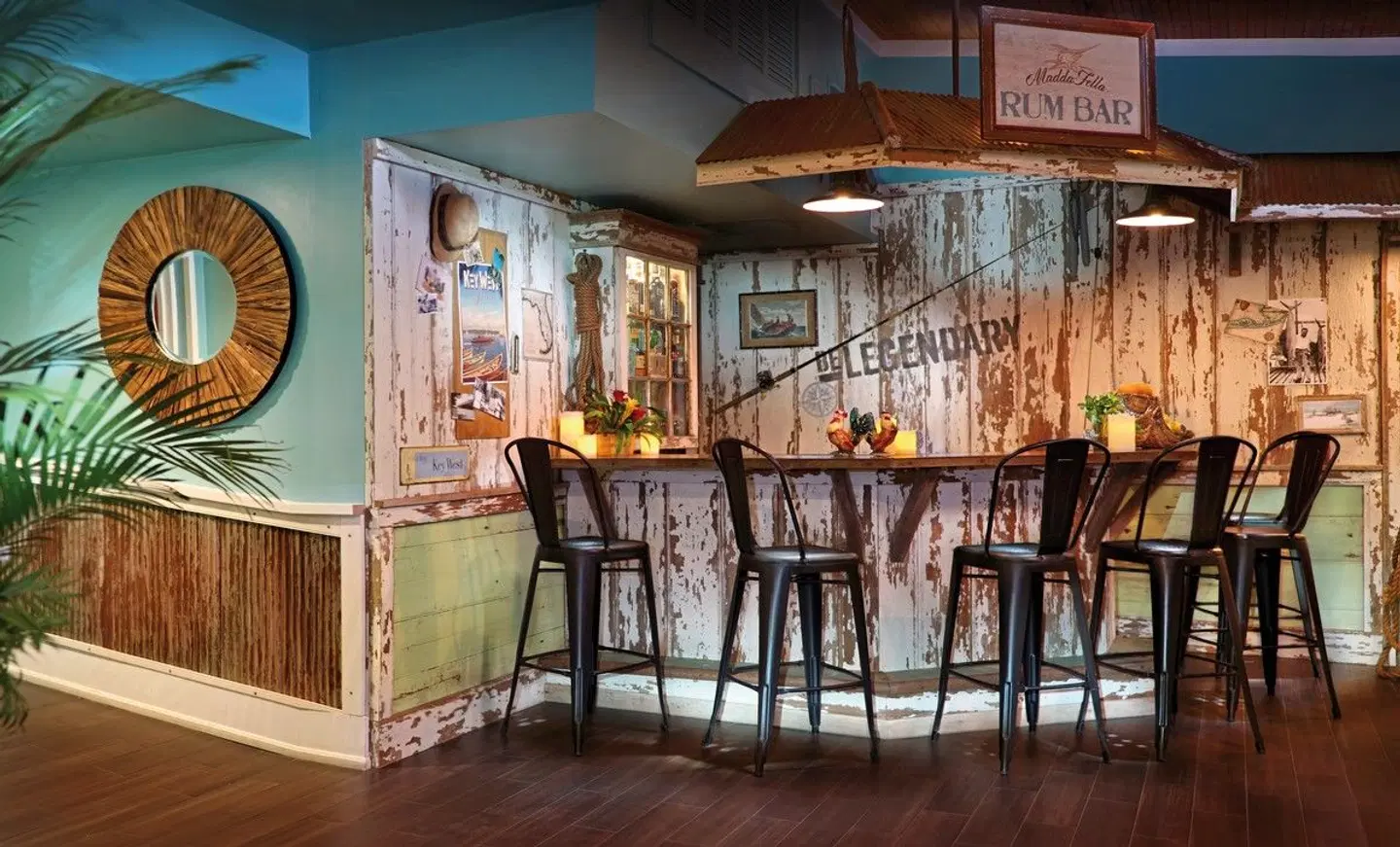 Ocean Key Resort & Spa Bar