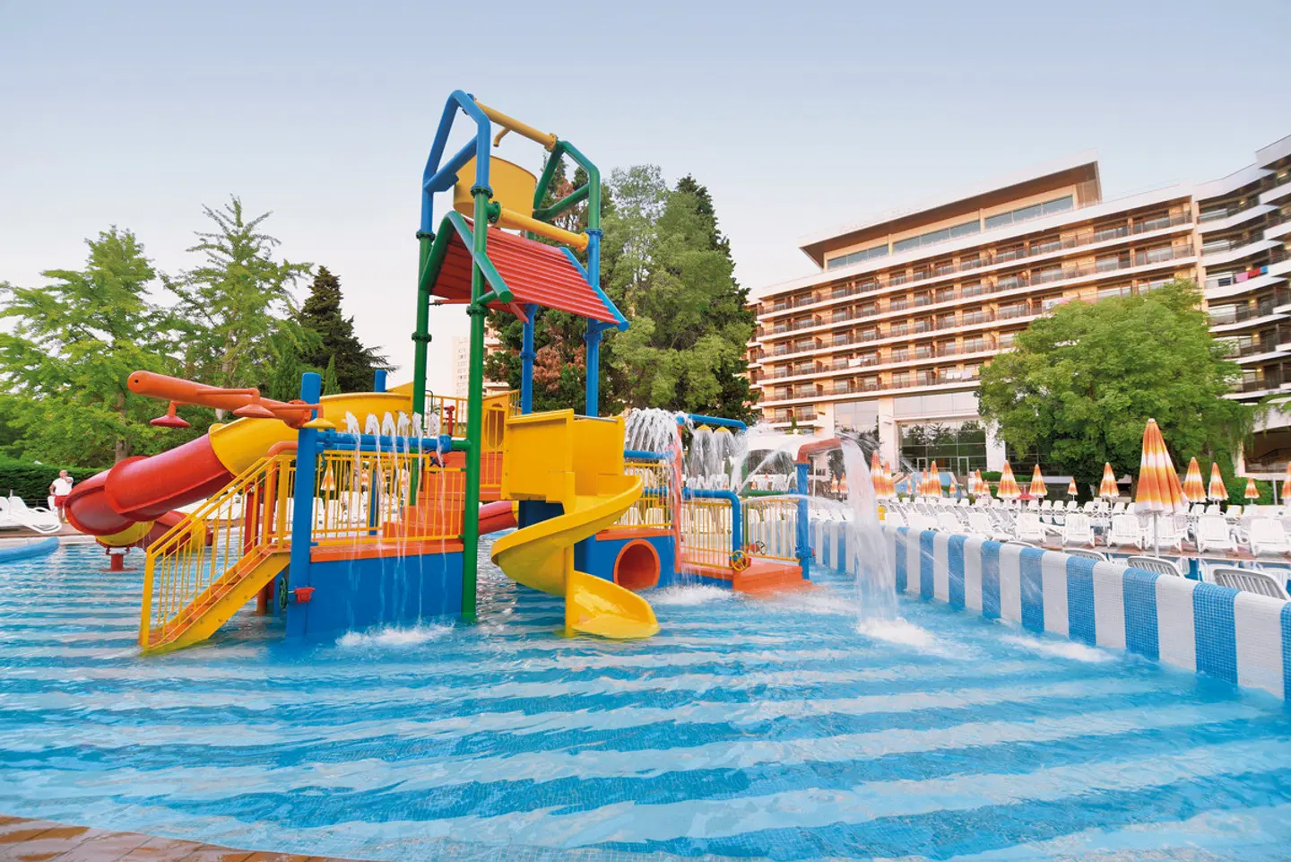 Flamingo Grand Hotel & Spa OUTDOOR_POOL