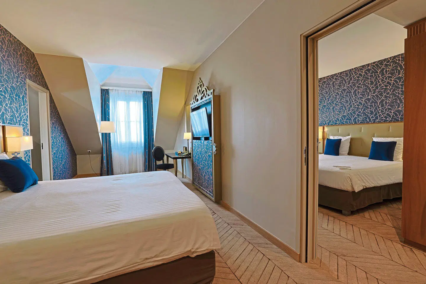 Dream Castle Paris ROOM_EXAMPLE