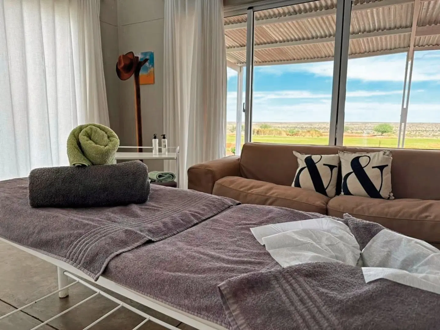 Africa Safari Lodge ROOM_EXAMPLE