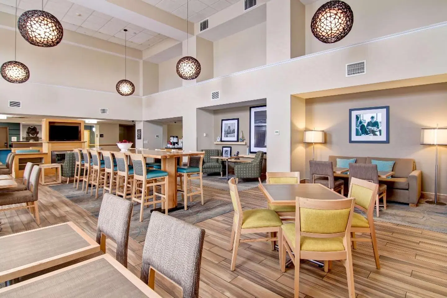 Hampton Inn & Suites by Hilton Saint John LOUNGE_LOBBY