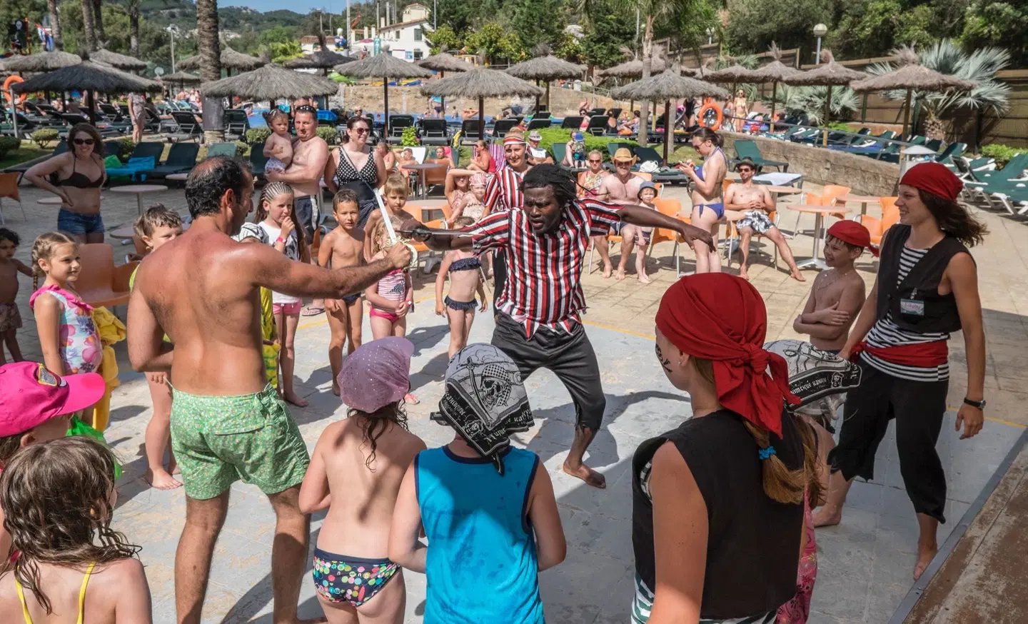 Rosamar Garden Resort PEOPLE