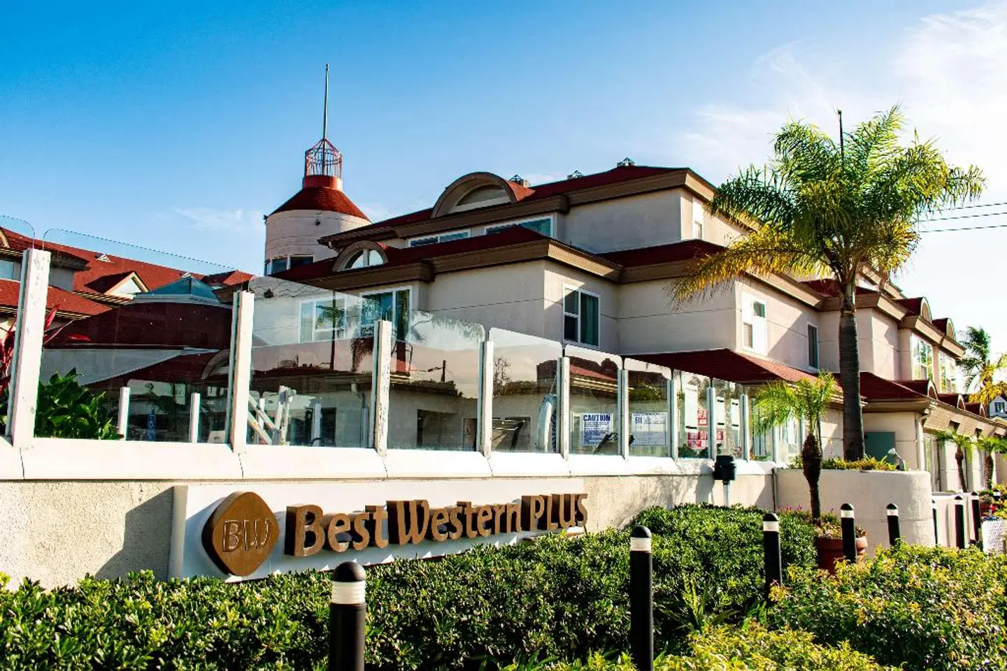 Best Western Plus Suites Hotel Coronado Island EXTERIOR