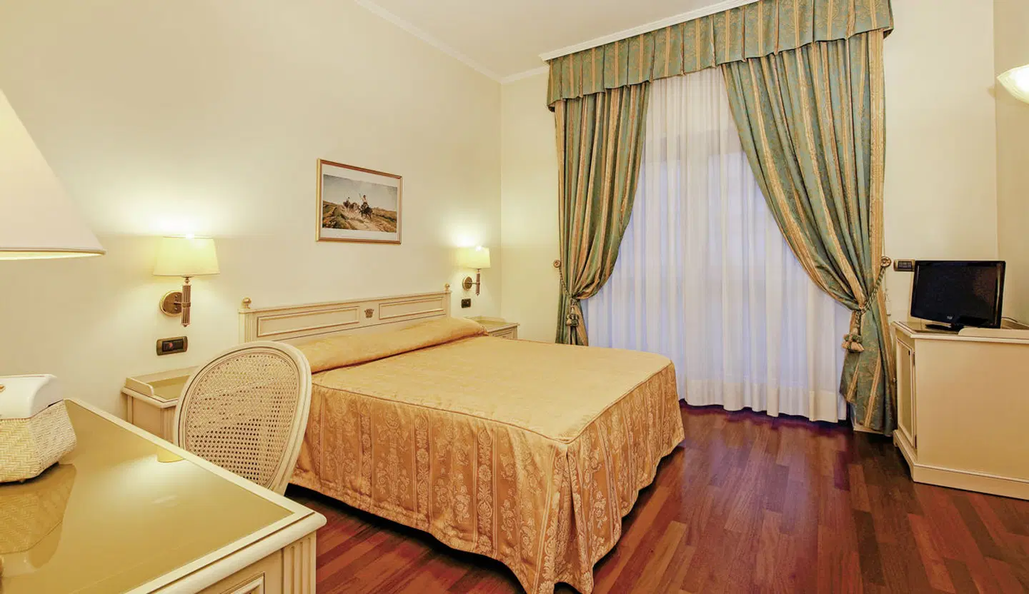 Hotel Savoy Palace ROOM_EXAMPLE