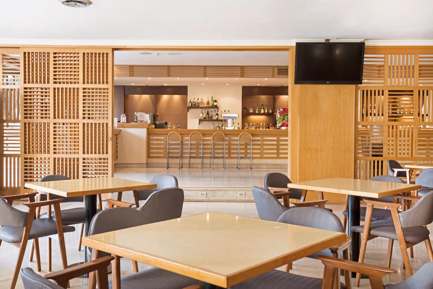 Be Live Adults Only Tenerife Bar