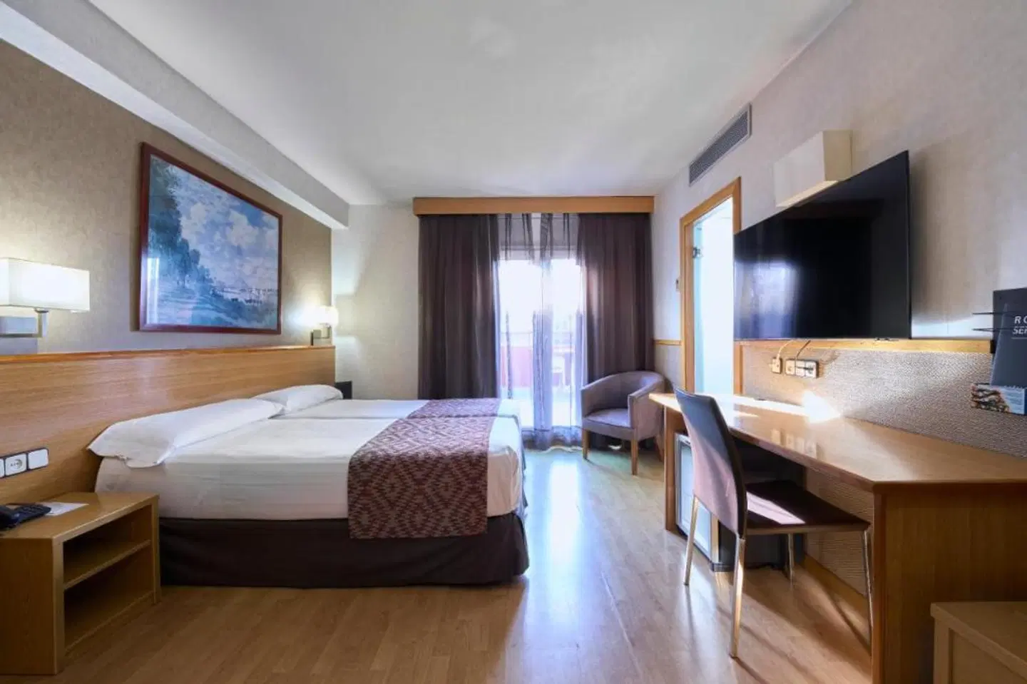 Catalonia Park Güell ROOM_EXAMPLE