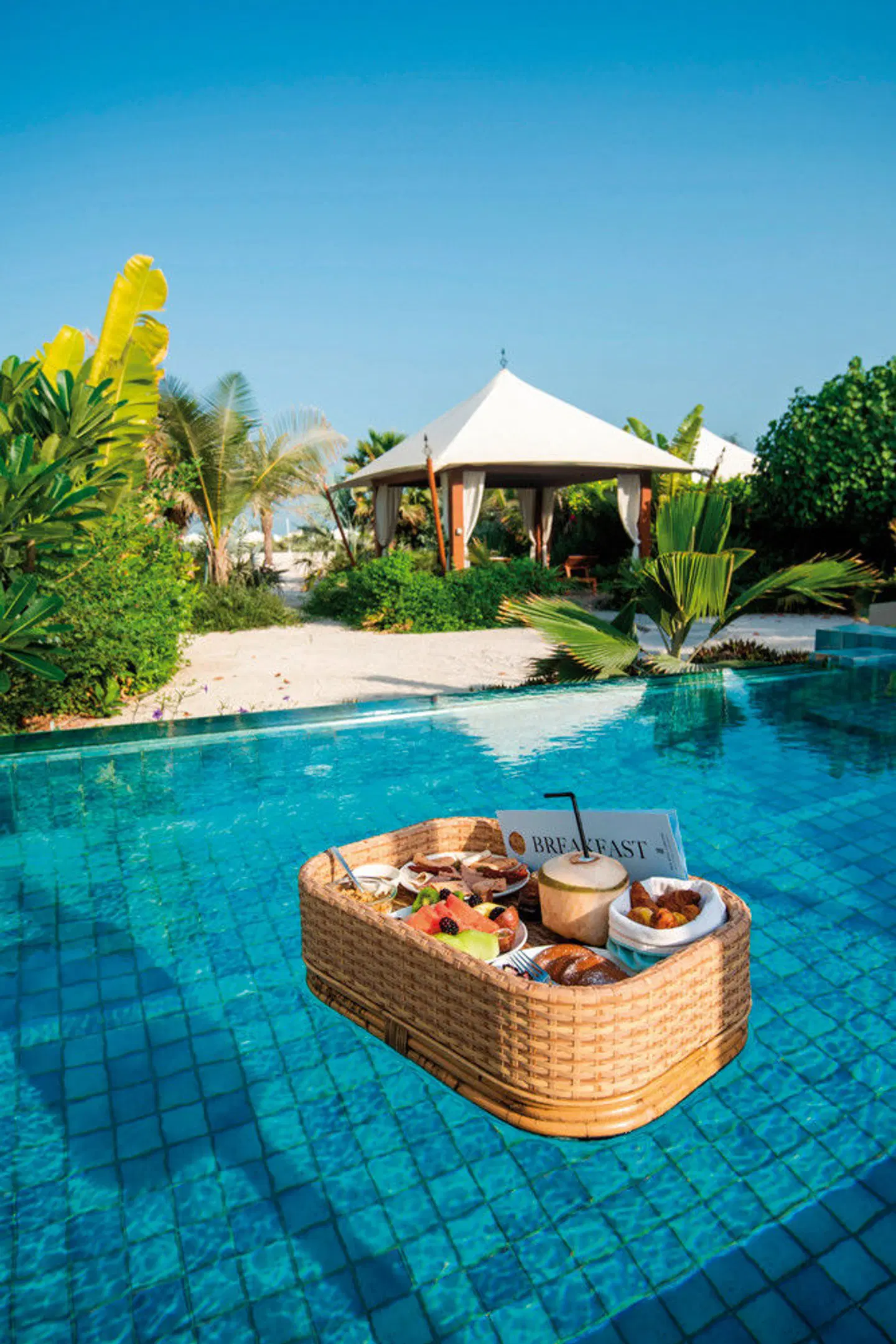 The Ritz-Carlton, Ras Al Khaimah, Al Hamra Beach OUTDOOR_POOL