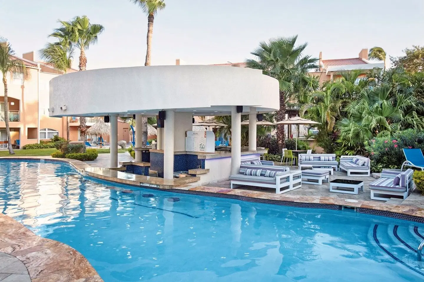 Divi Dutch Village Beach Resort OUTDOOR_POOL