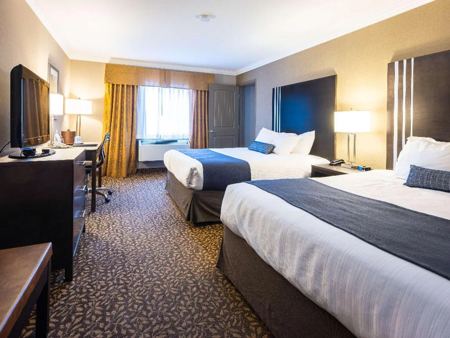 Best Western PLUS Fernie Mountain Lodge ROOM_EXAMPLE