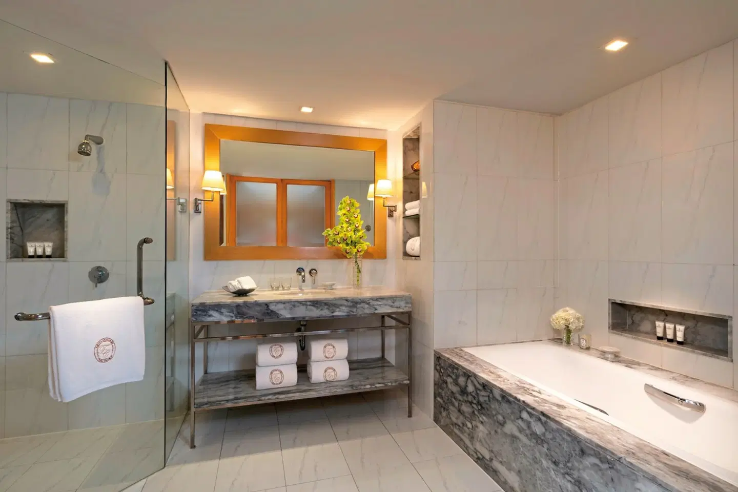 Tower Club at Lebua Badezimmer