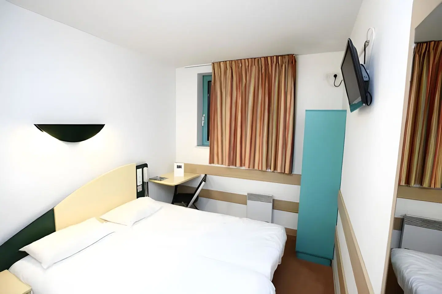 Hôtel Reseda ROOM_EXAMPLE