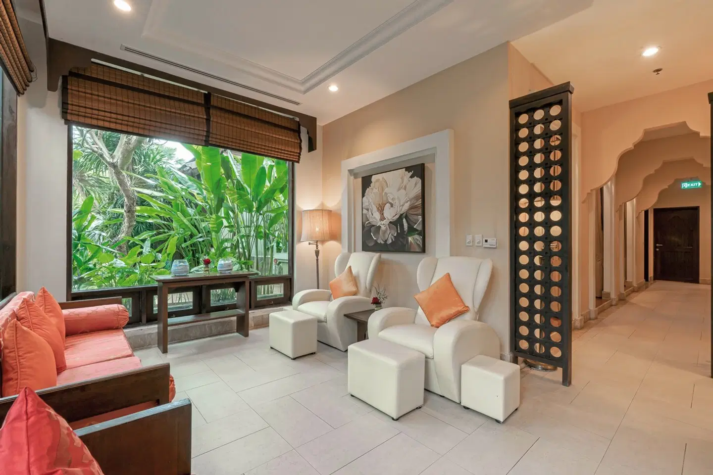 Ravindra Beach Resort & Spa LOUNGE_LOBBY