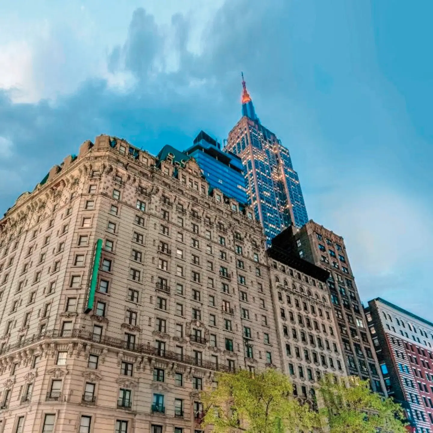 Martinique New York on Broadway, Curio Collection by Hilton EXTERIOR