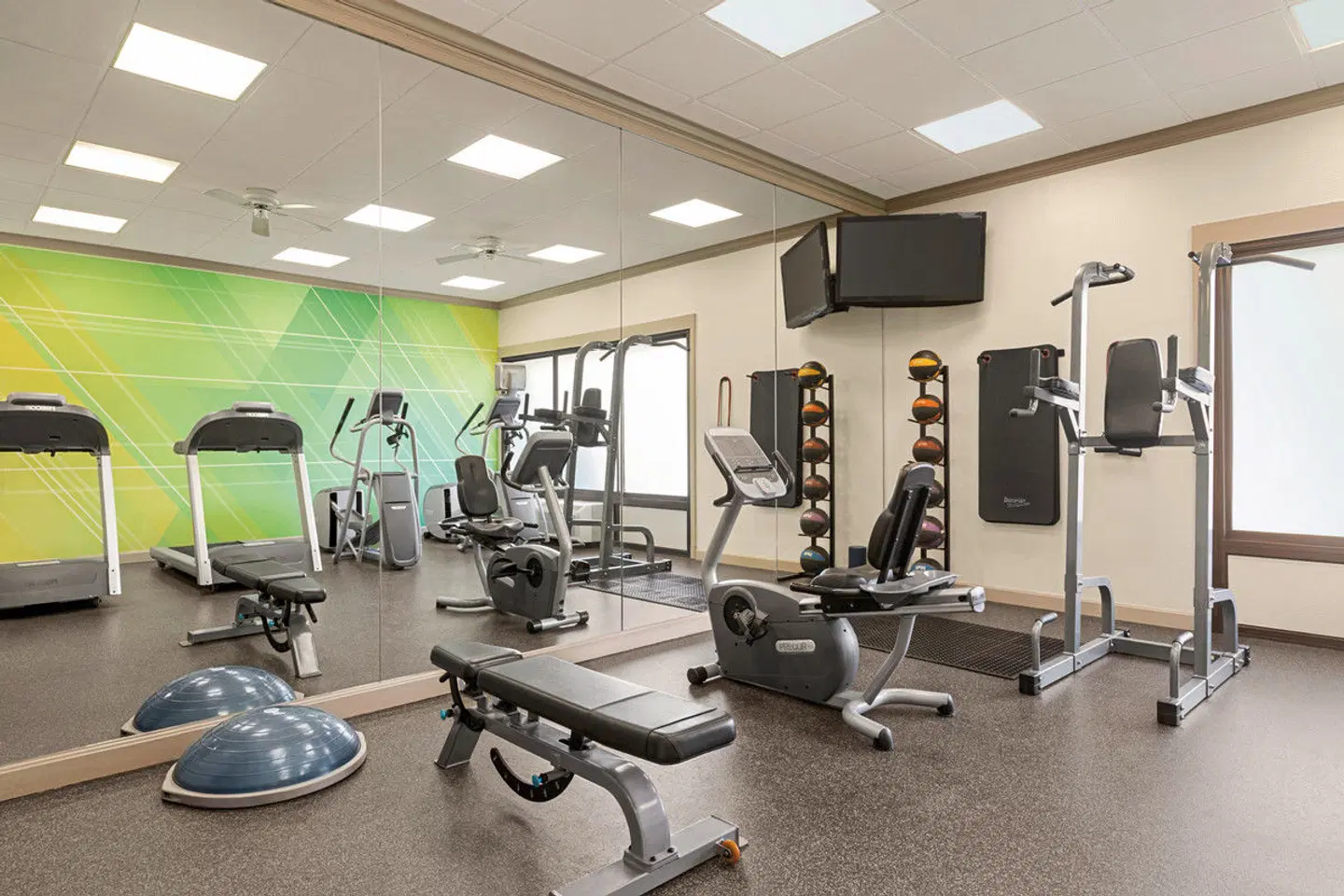 Holiday Inn Boston - Cambridge Area SPORTS_AND_LEISURE
