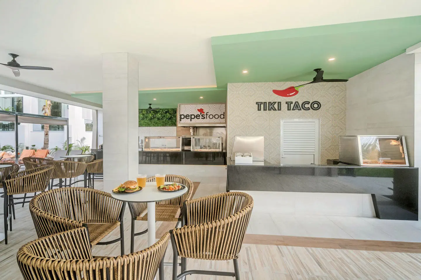 RIU Palace Pacifico Bar