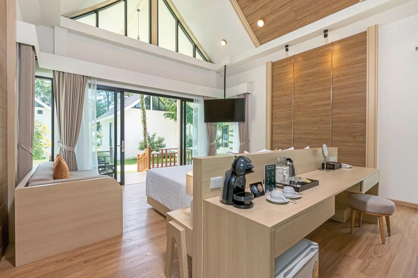 Koh Chang Paradise Resort & Spa ROOM_EXAMPLE