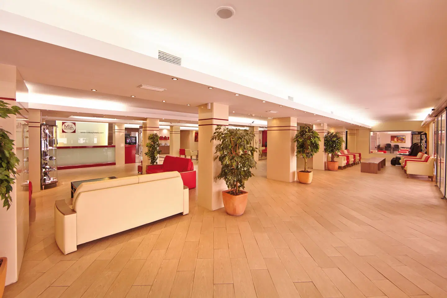 MLL Caribbean Bay LOUNGE_LOBBY