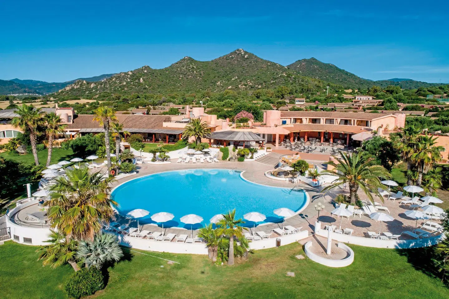 Sant'Elmo Beach Hotel EXTERIOR