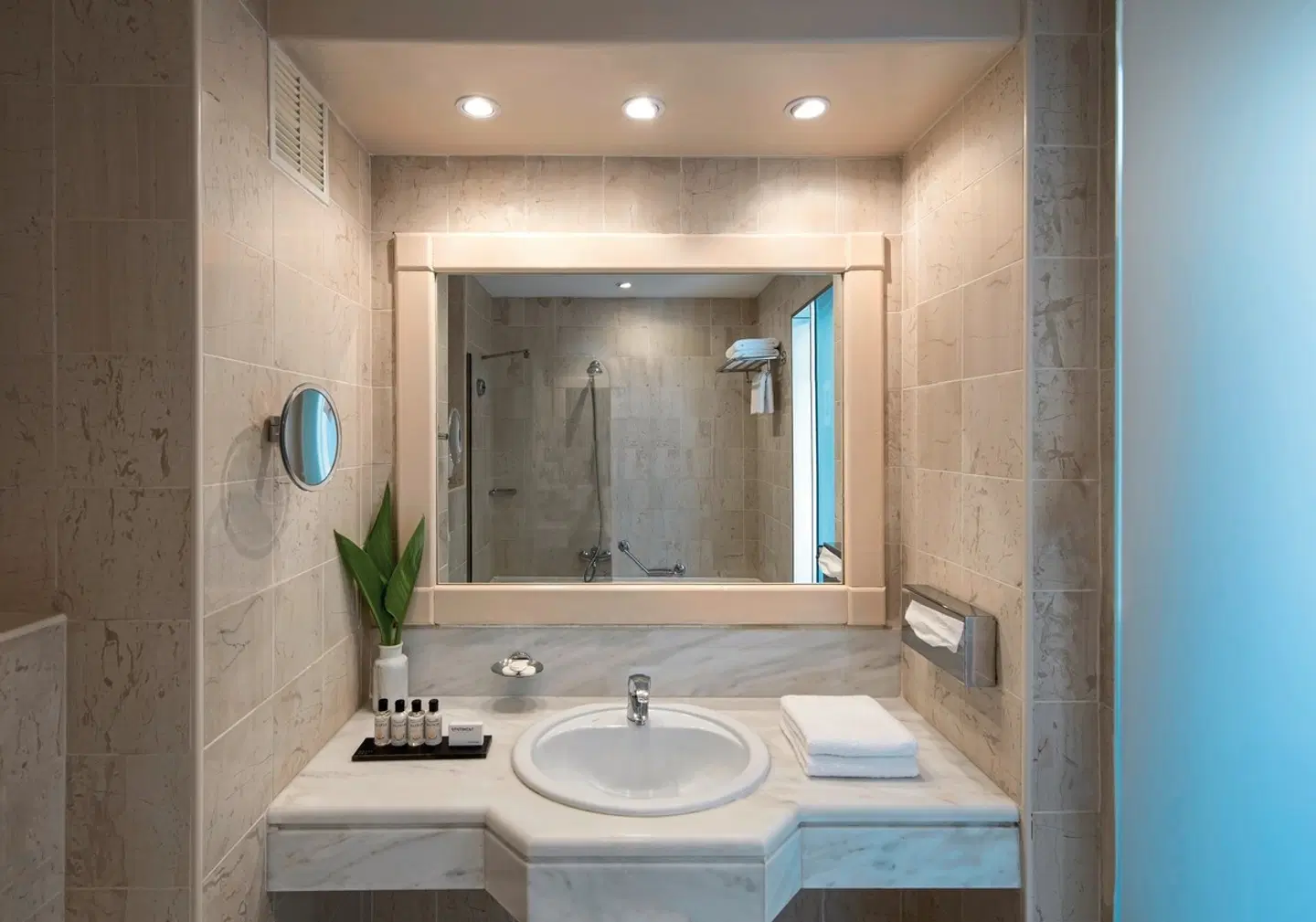 Mitsis Cretan Village Badezimmer