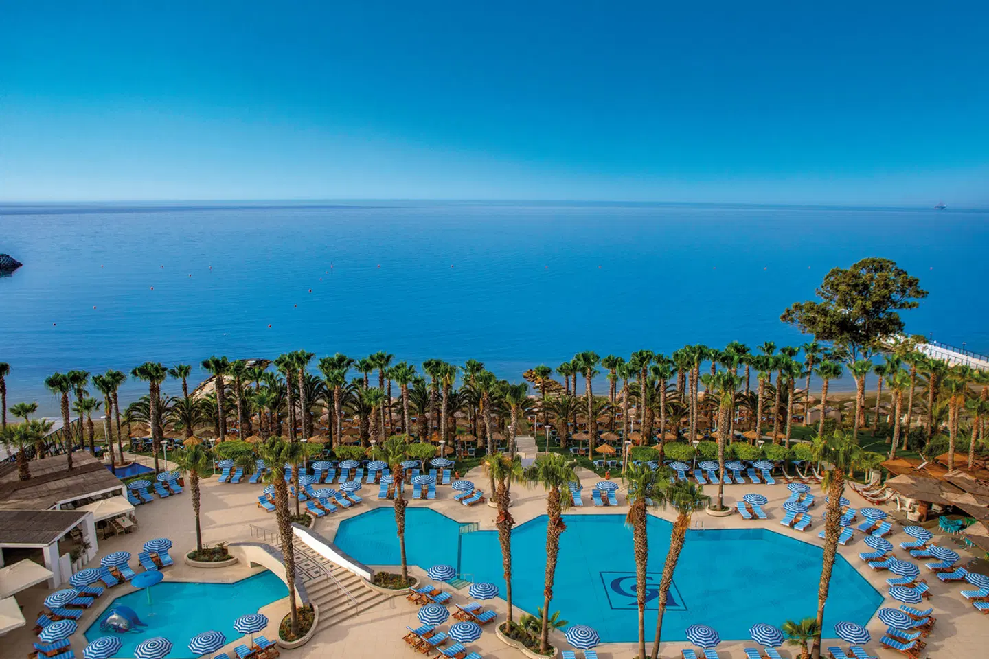 The GrandResort Limassol by Leonardo Hotels OUTDOOR_POOL