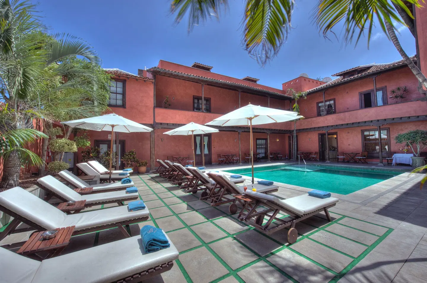 San Roque Boutique Hotel OUTDOOR_POOL