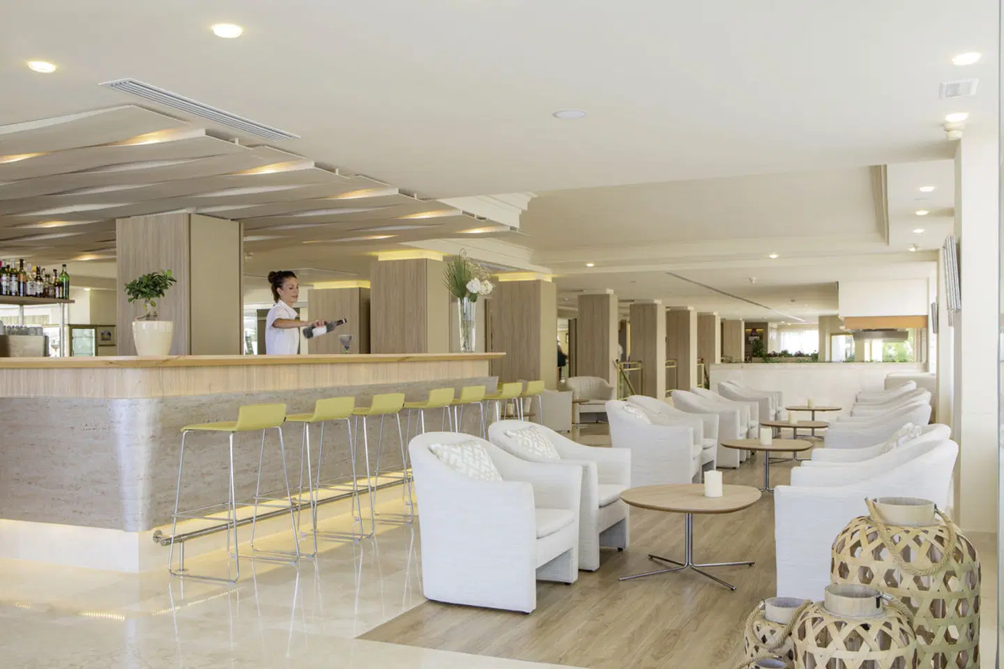 Sabina Hotel & Suites Bar