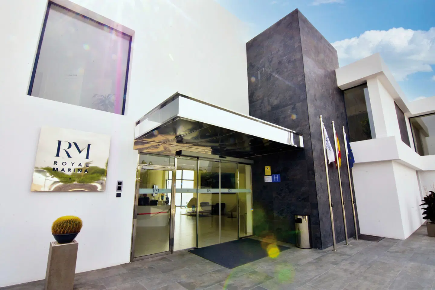 Royal Marina Suites Boutique Hotel EXTERIOR