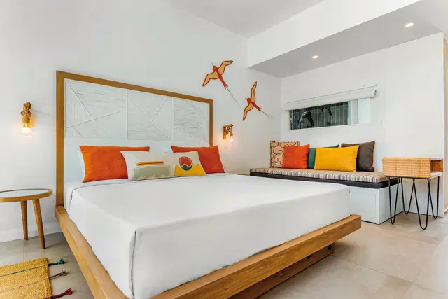 Sunrise Attitude ROOM_EXAMPLE