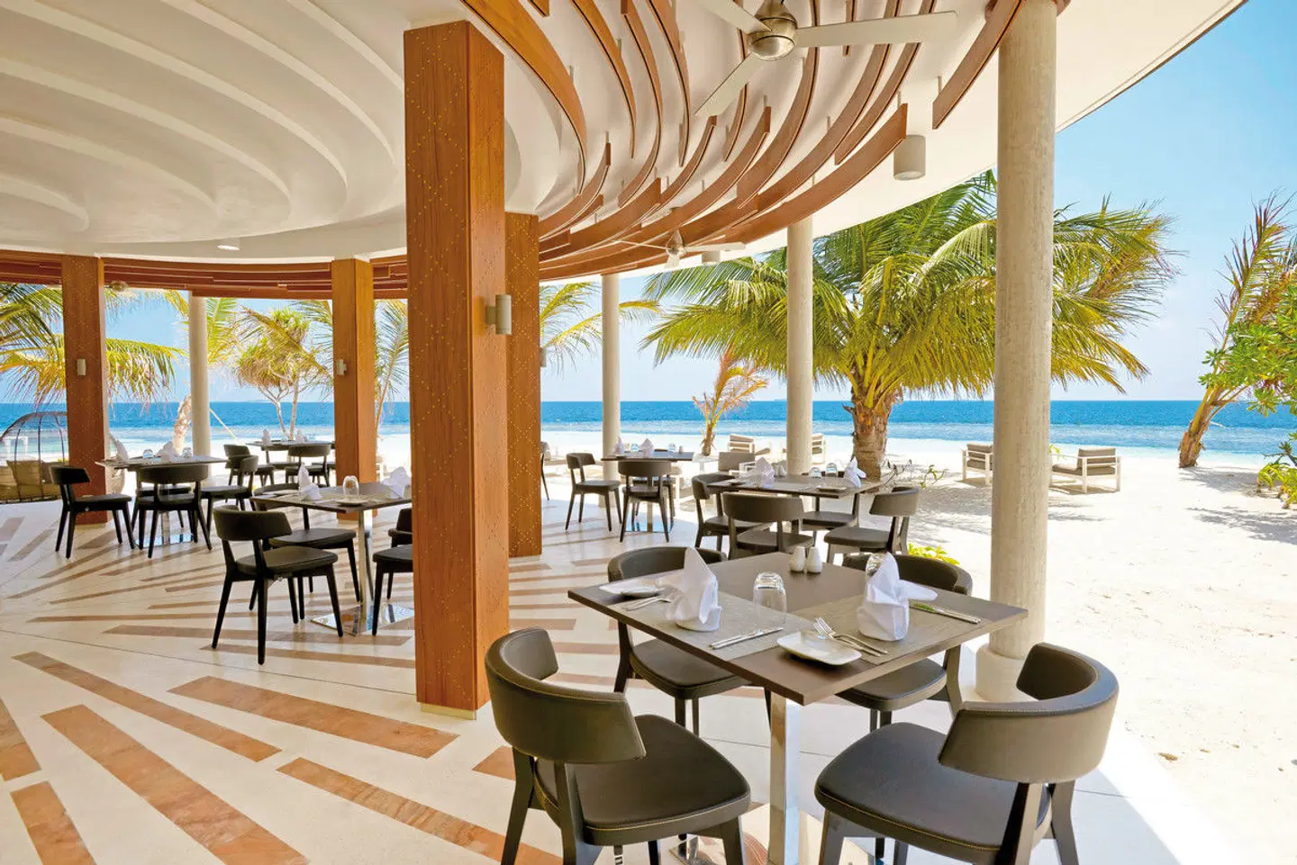 Kandolhu Maldives Restaurant