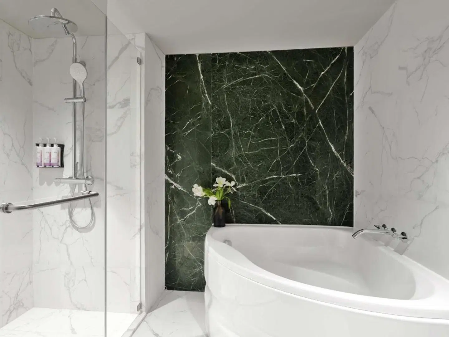 Mövenpick BDMS Wellness Resort Bangkok Badezimmer