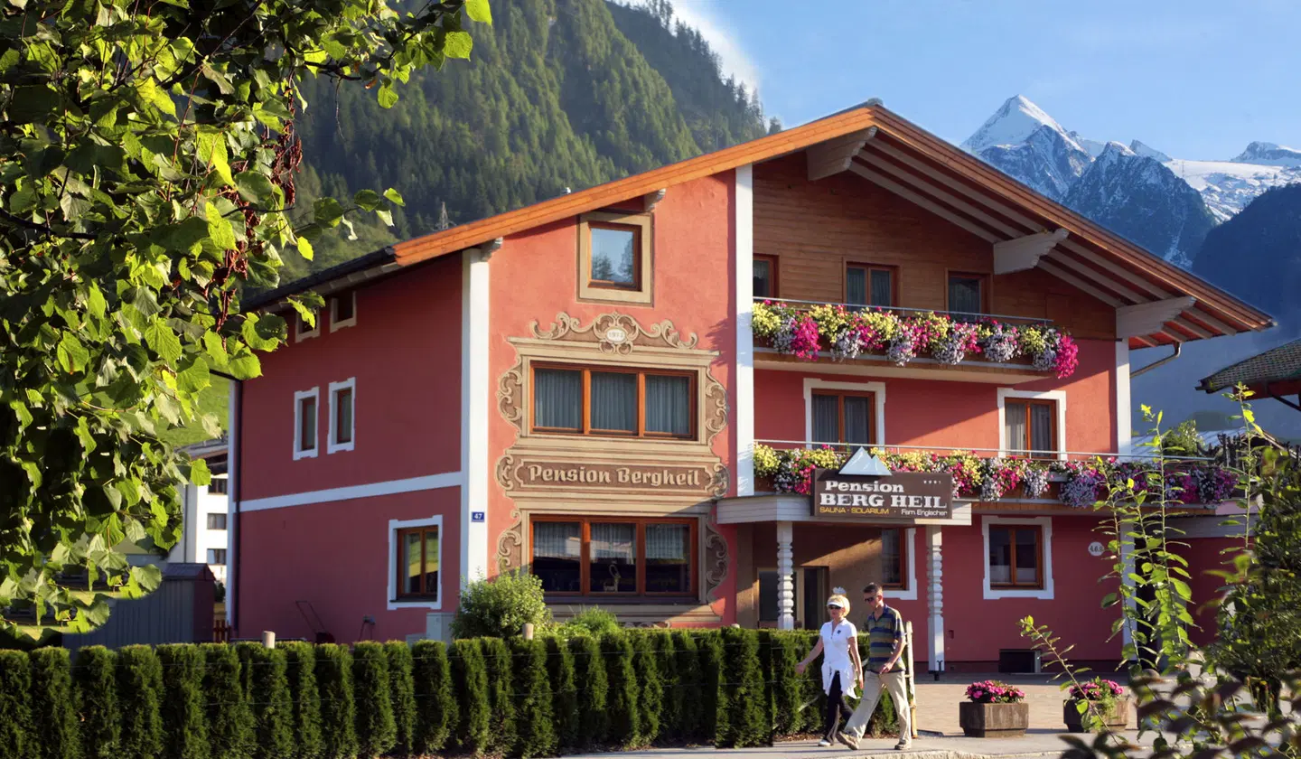 Pension Bergheil EXTERIOR