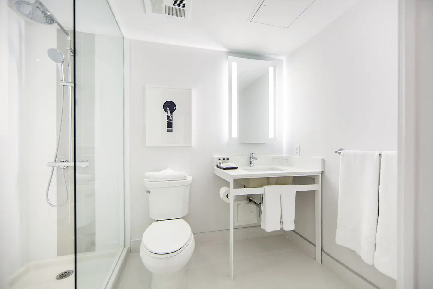 Pantages Hotel Downtown Toronto Badezimmer