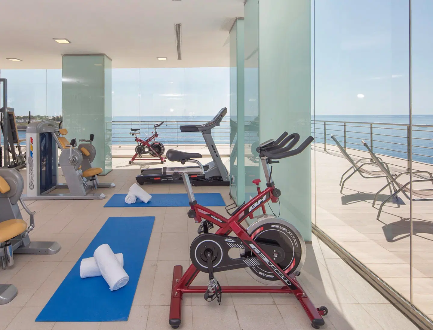 JS Cape Colom SPORTS_AND_LEISURE