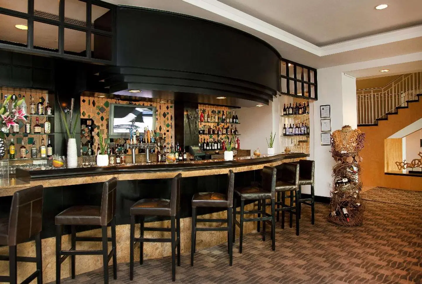 Gallery ONE - A DoubleTree Suites by Hilton Hotel Bar