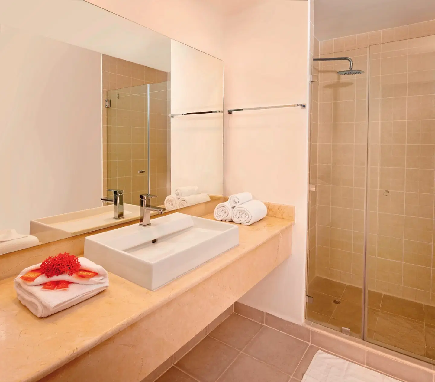 Grand Decameron Panama, A Trademark All-Inclusive Resort Badezimmer