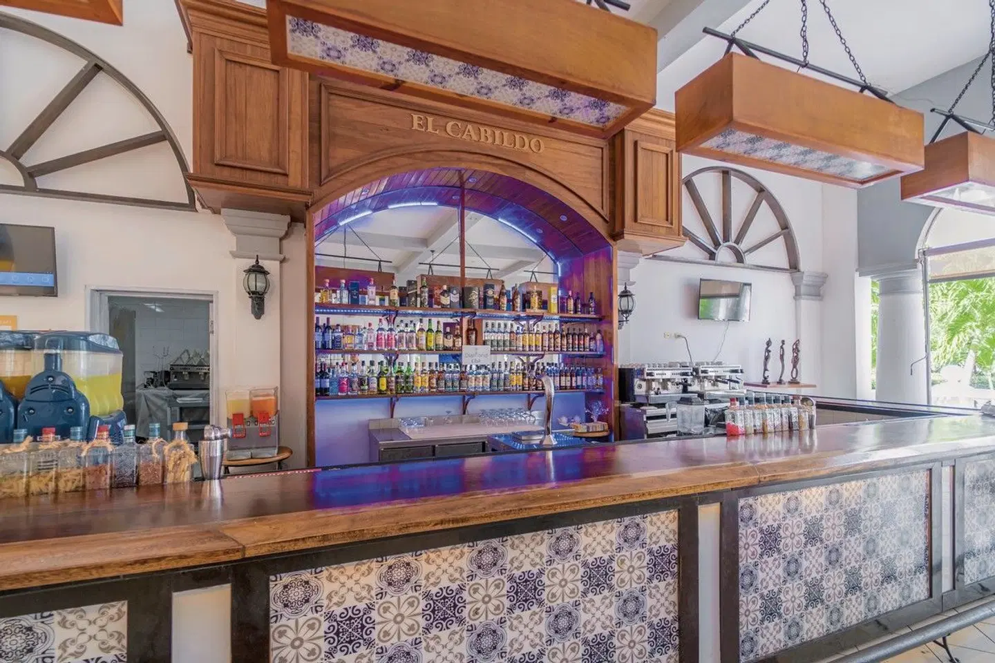 Resonance Varadero Bar