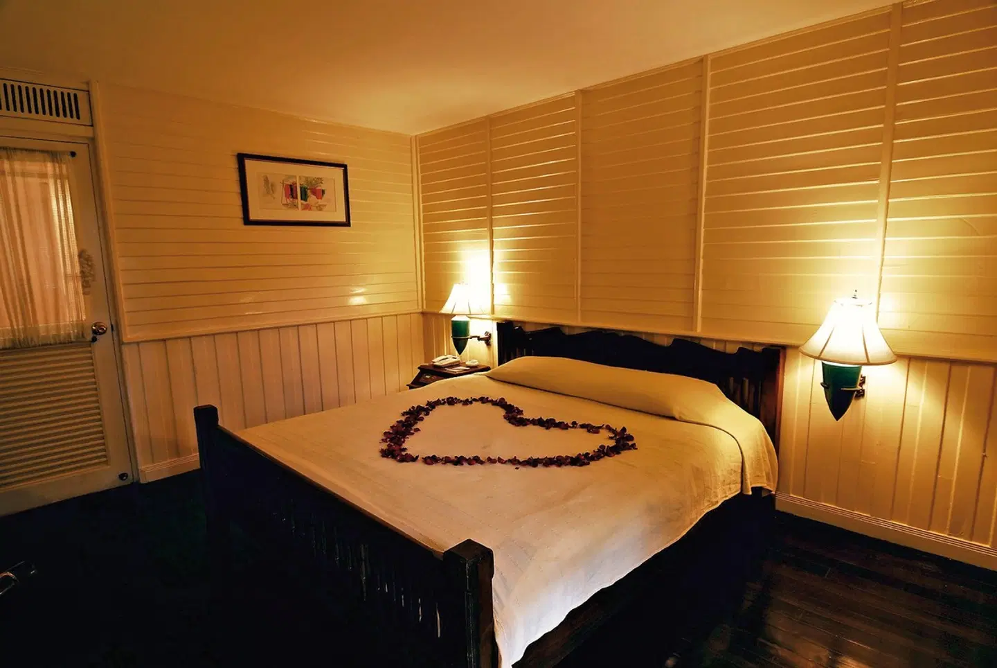 Buddy Lodge HEALTH_BEAUTY