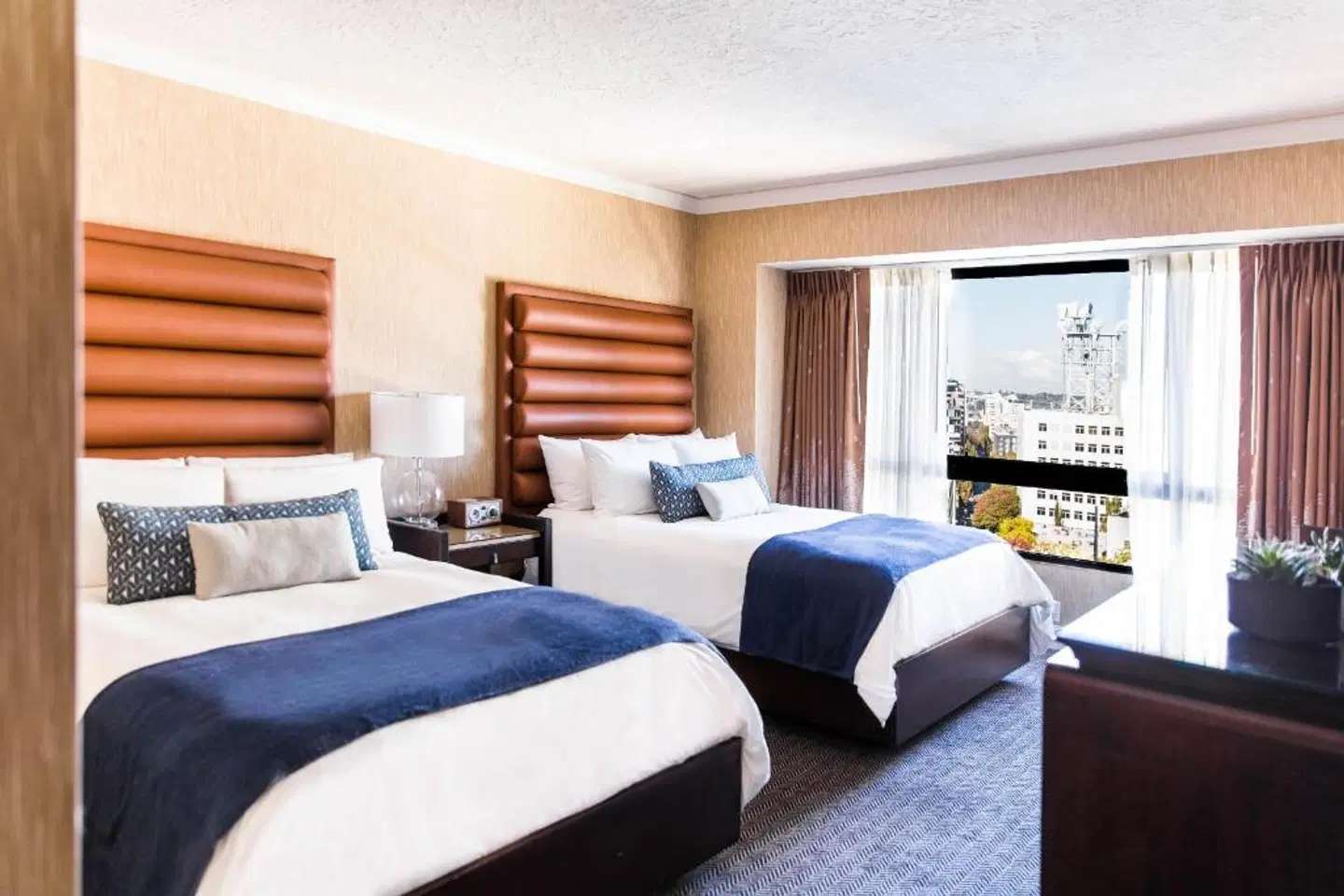 Dossier Hotel ROOM_EXAMPLE