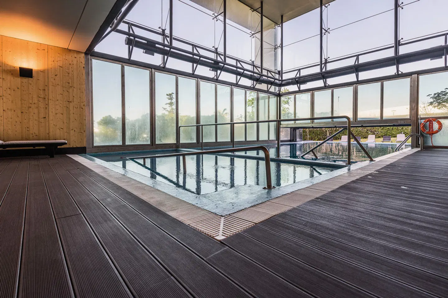 The Lince Azores Hallenbad