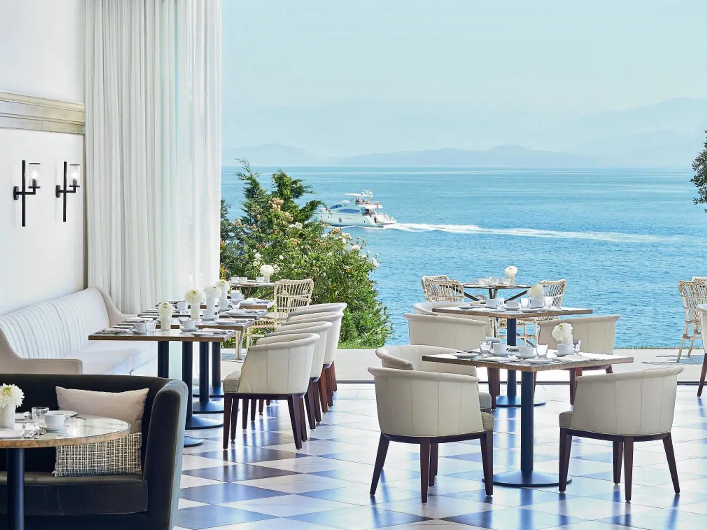 Corfu Imperial a Grecotel Resort to Live Restaurant
