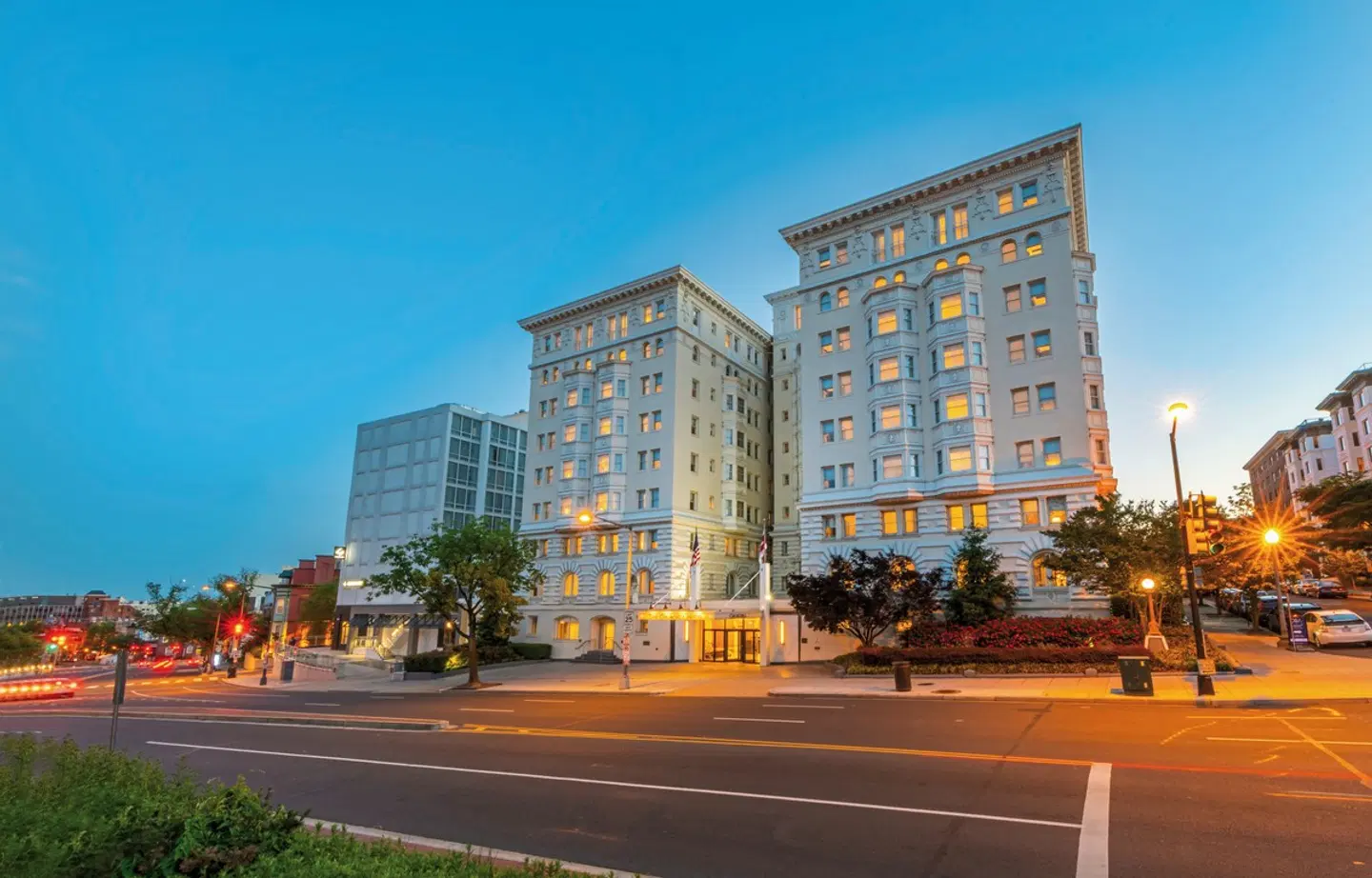 The Churchill Hotel Near Embassy Row EXTERIOR