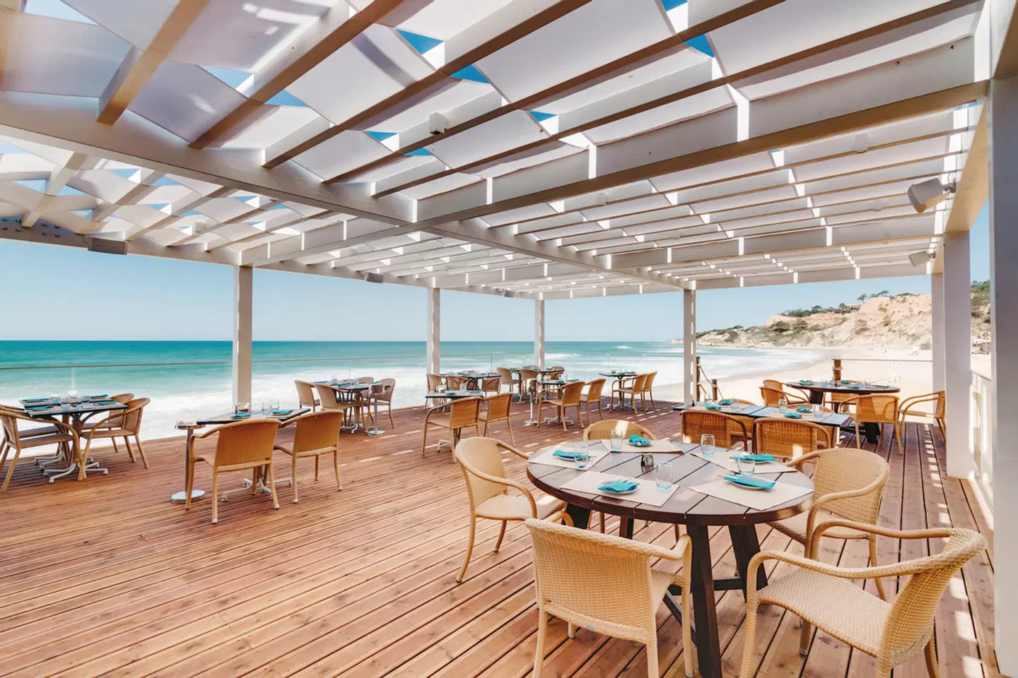 Pine Cliffs Resort: Pine Cliffs Ocean Suites & Spa Restaurant