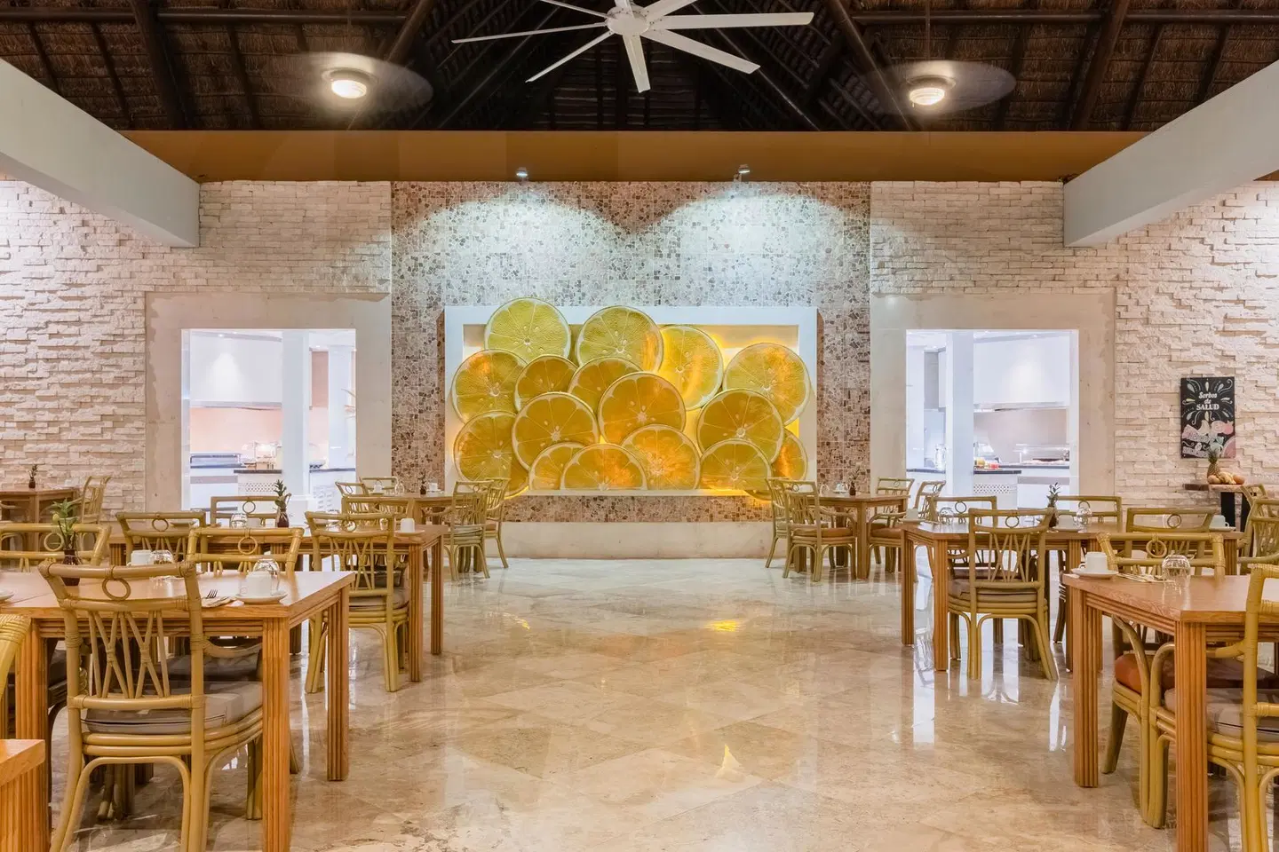 Iberostar Waves Quetzal Restaurant