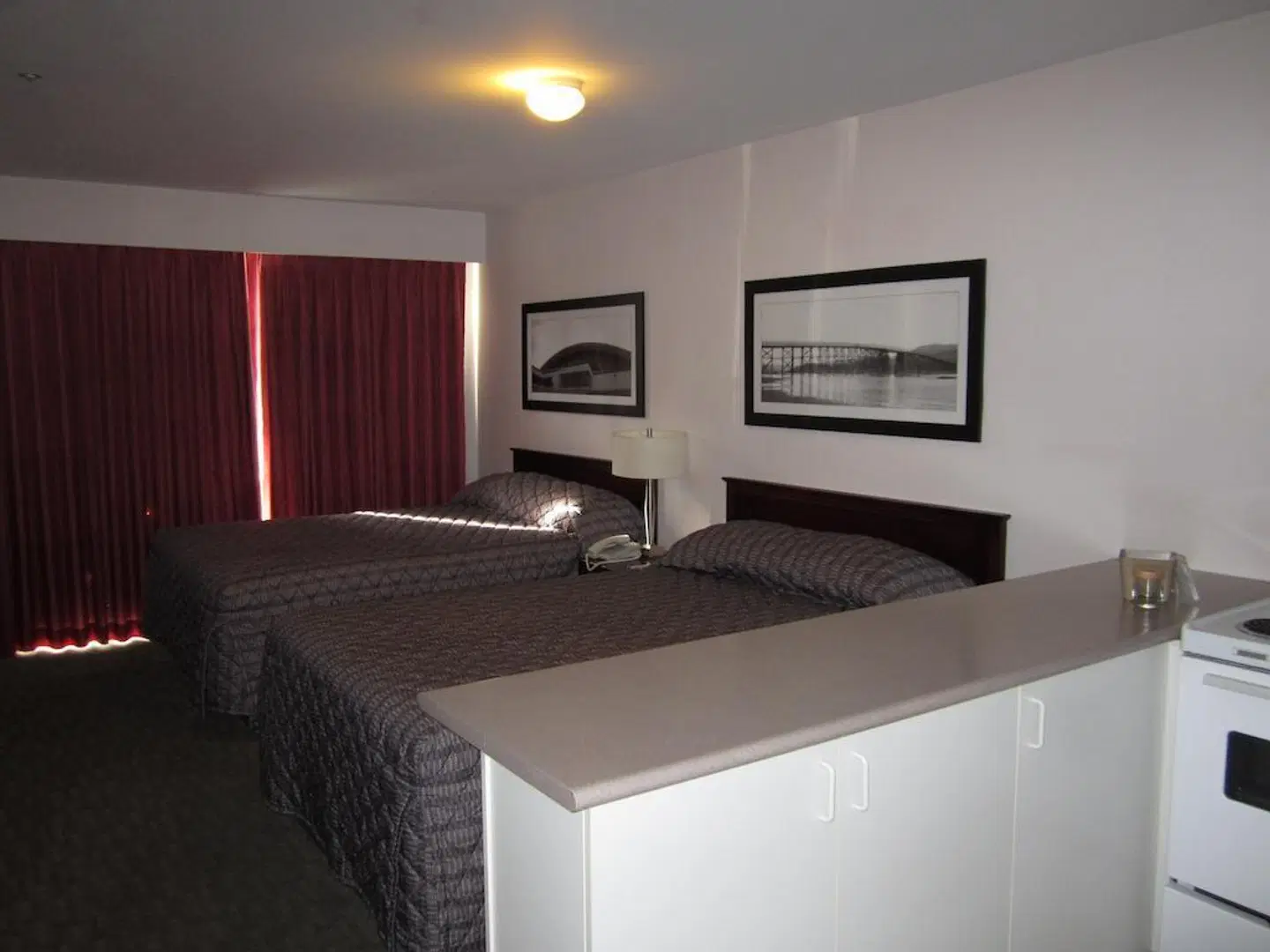 Sandman Inn & Suites Kamloops ROOM_EXAMPLE